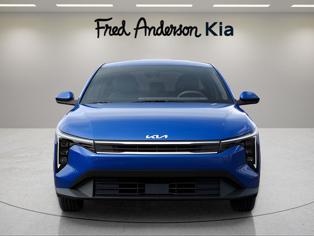 2025 Kia K4 LXS photo 2