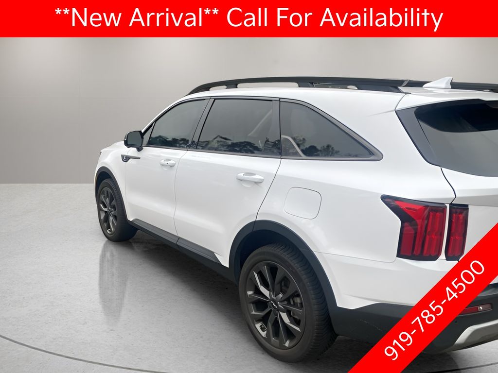 2022 Kia Sorento SX photo 2