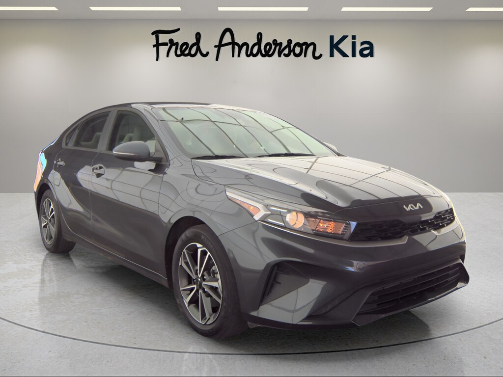 2023 Kia Forte LXS photo 4