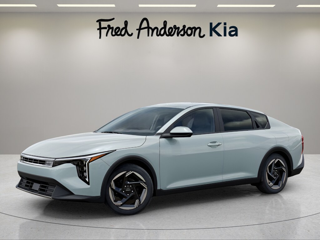 2025 Kia K4 EX photo 2