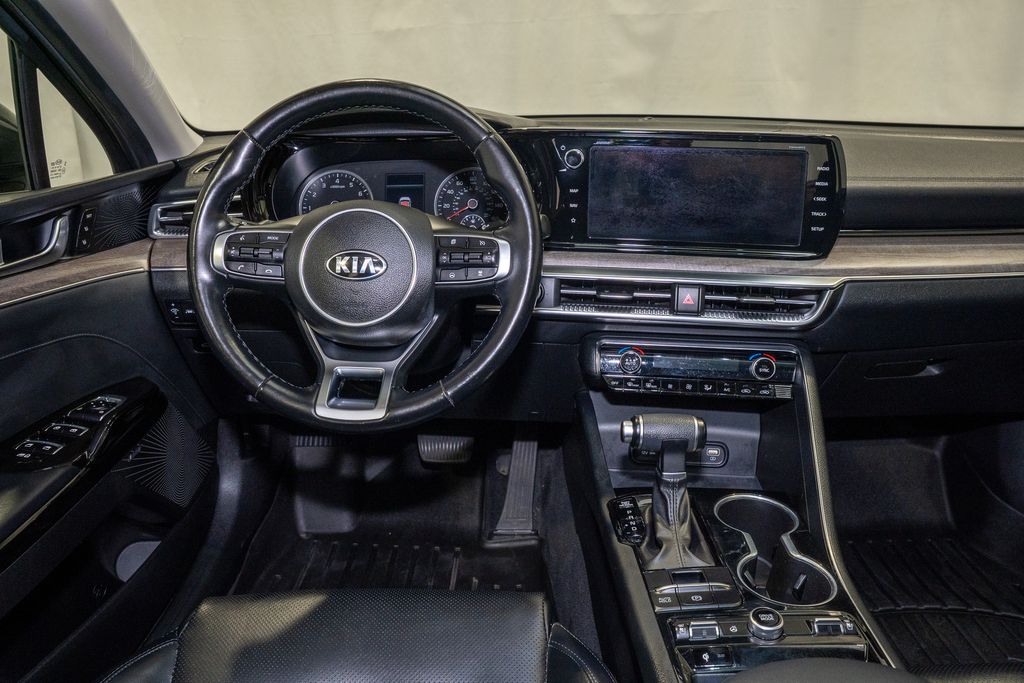 2021 Kia K5 EX photo 2