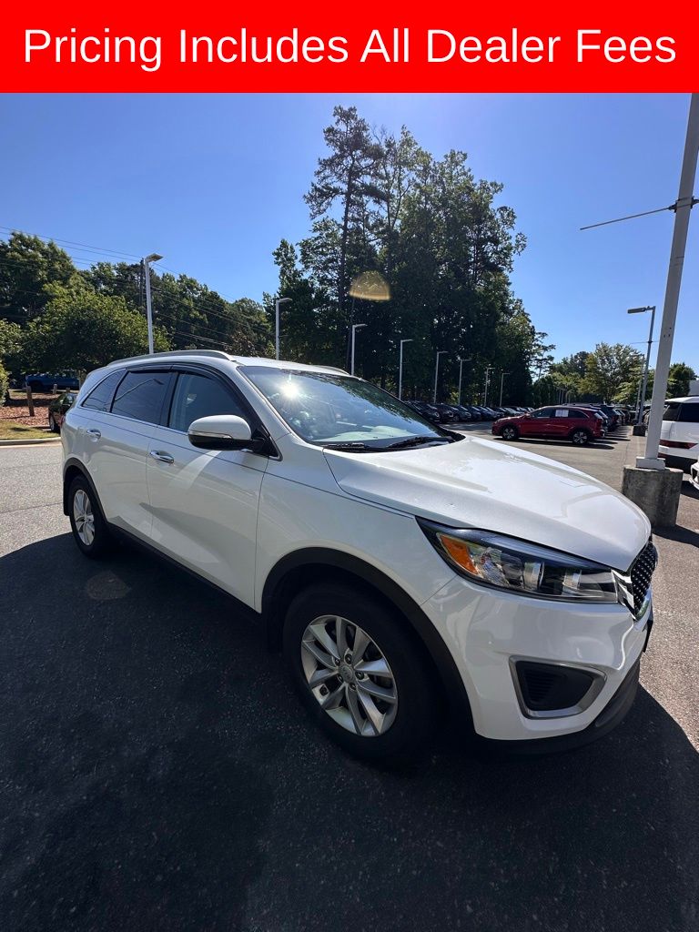 2017 Kia Sorento LX AT's photo