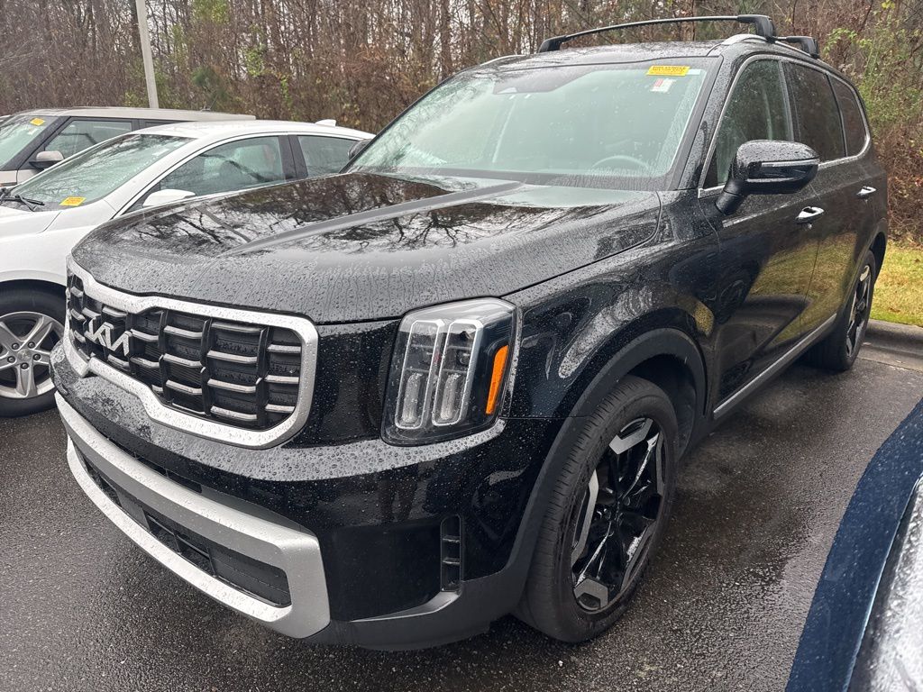 2024 Kia Telluride S's photo