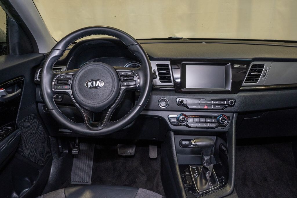 Used 2019 Kia Niro Plug-In Hybrid EX SUV