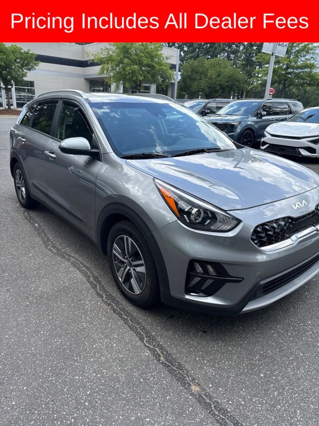 Used 2022 Kia Niro LXS SUV