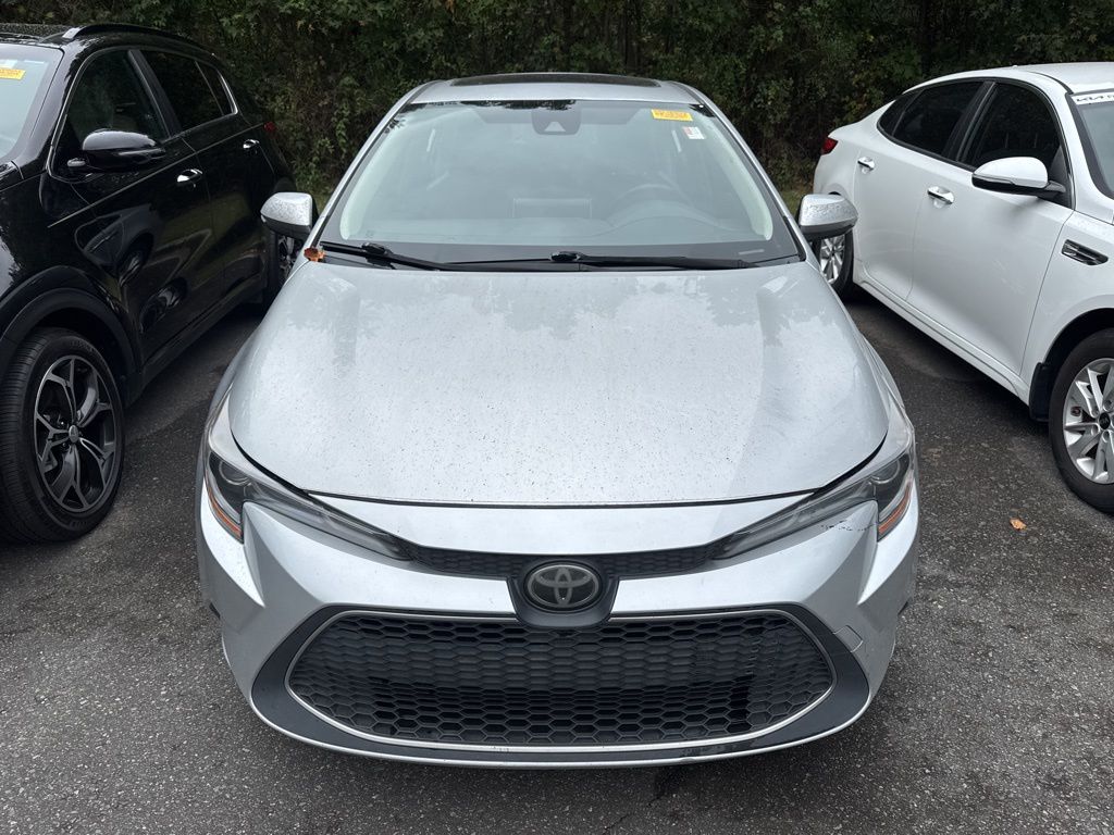 2020 Toyota Corolla XLE photo 3
