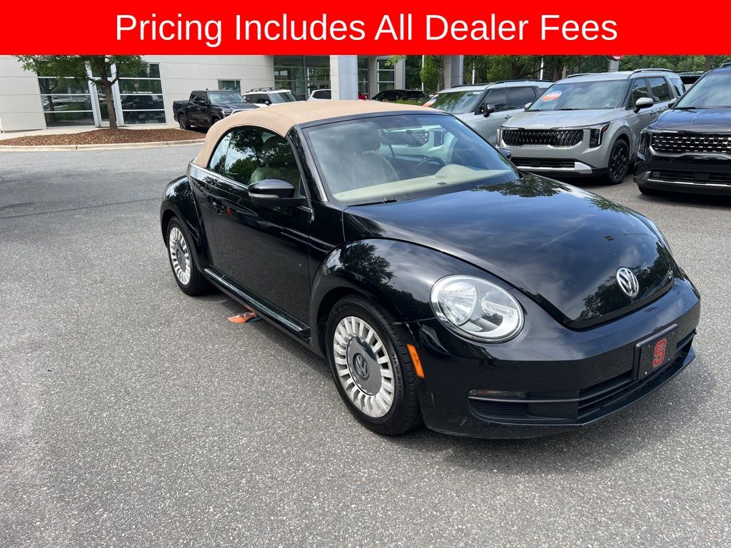 2013 Volkswagen Beetle 2.5L Conv. 50s Edition PZEV's photo