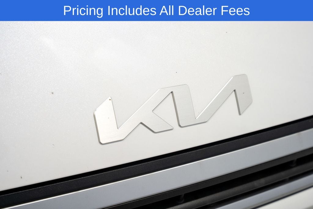 New 2025 Kia K4 LXS Sedan