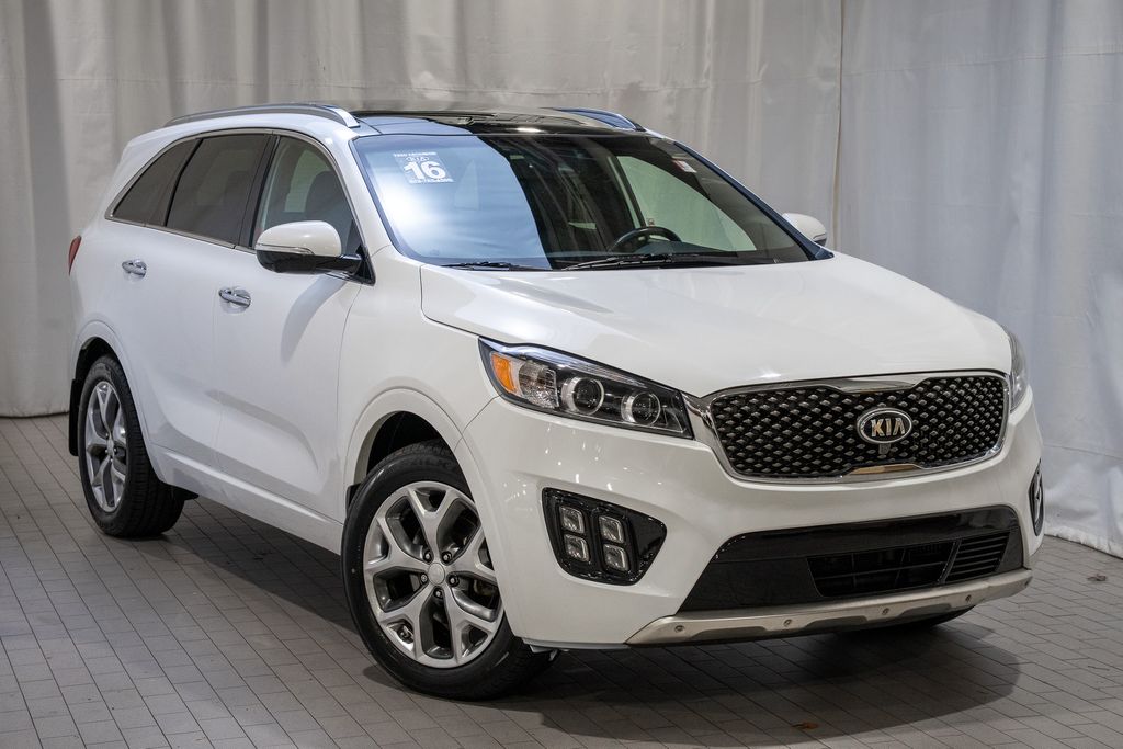2016 Kia Sorento Limited's photo