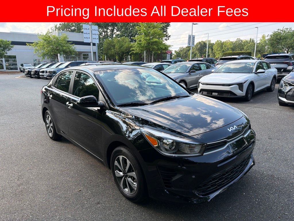 2023 Kia Rio S iVT's photo
