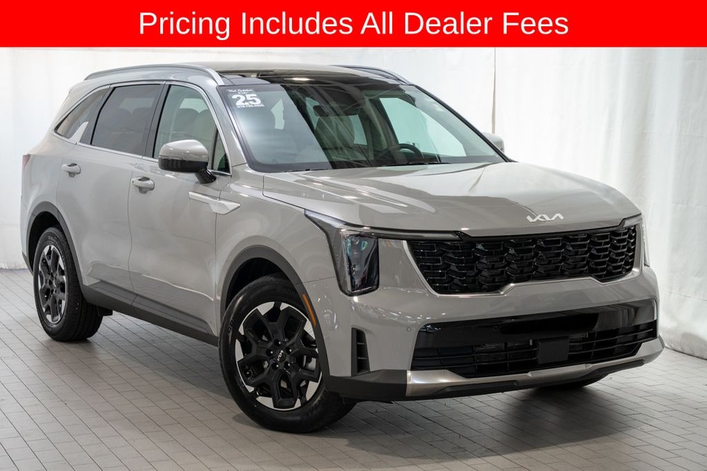 Used 2025 Kia Sorento S SUV