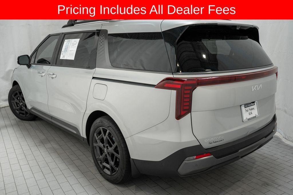 Used 2025 Kia Carnival SX Prestige Minivan/Van