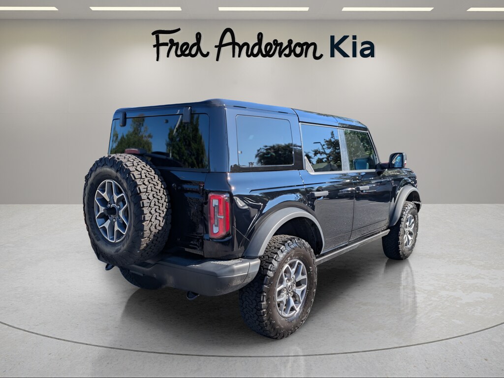 2024 Ford Bronco Badlands photo 3