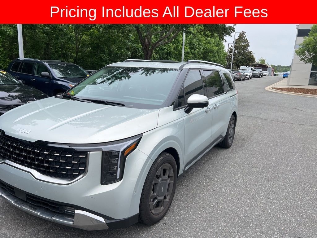 Used 2026 Kia Carnival SX Minivan/Van