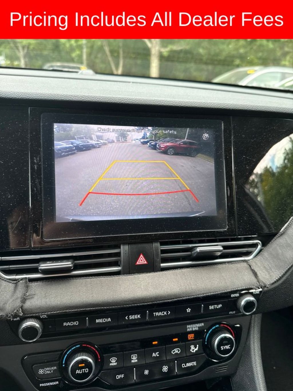 Used 2022 Kia Niro LXS SUV