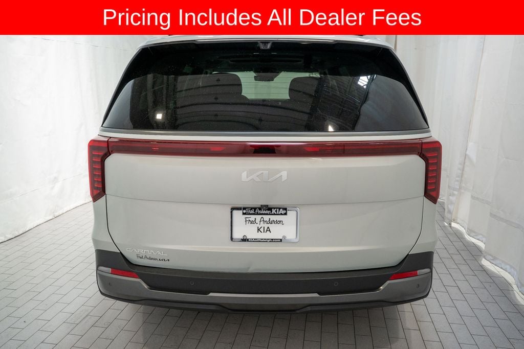 Used 2025 Kia Carnival SX Prestige Minivan/Van