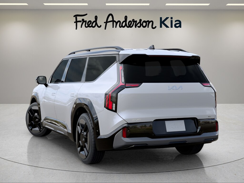 2026 Kia EV9 GT-Line photo 4