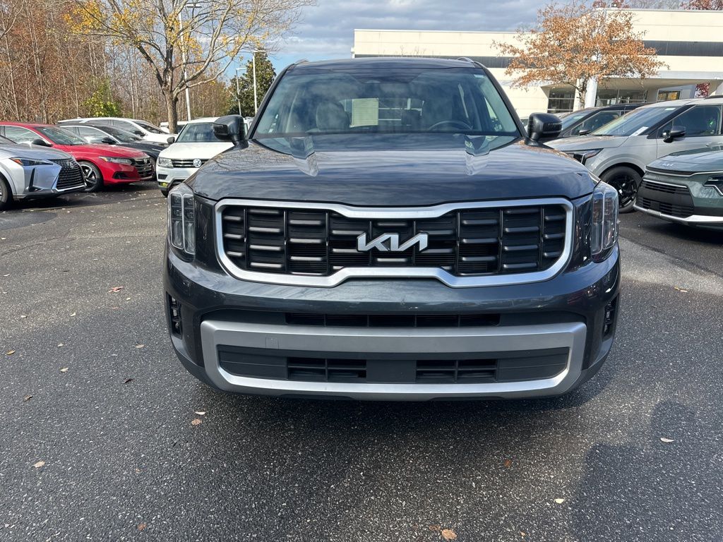 2023 Kia Telluride S photo 3