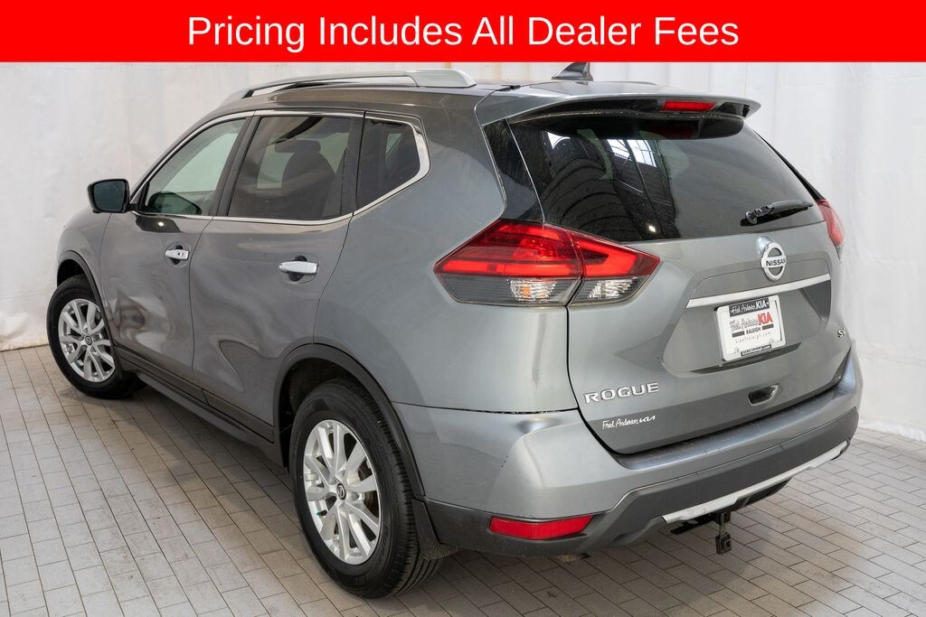 Used 2017 Nissan Rogue SV SUV