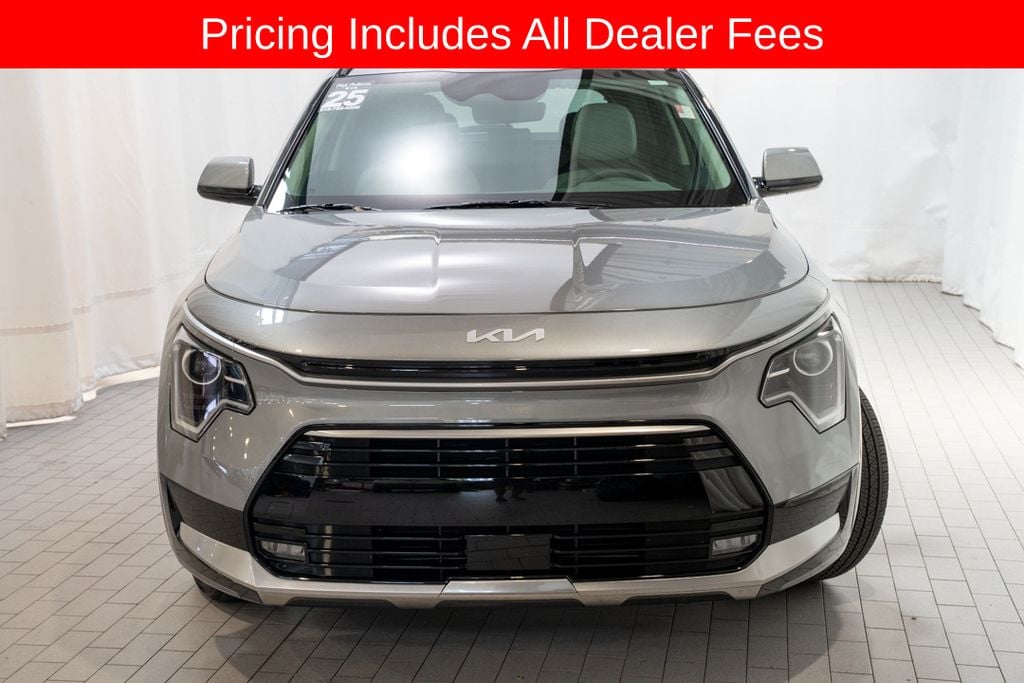 Certified 2025 Kia Niro EX Touring SUV