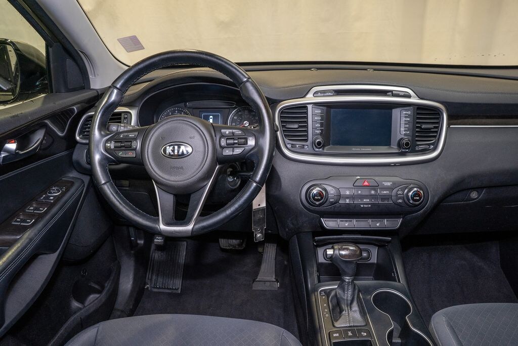 Used 2017 Kia Sorento LX SUV