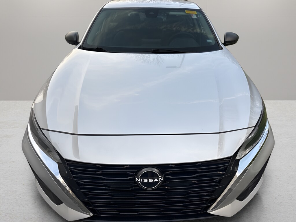 2024 Nissan Altima 2.5 SV photo 2