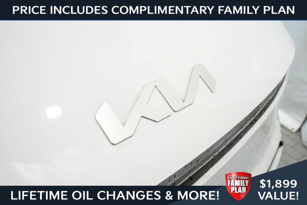 New 2026 Kia EV9 Wind SUV