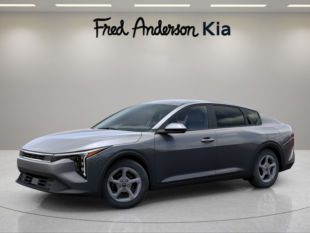 2025 Kia K4 LXS photo 2