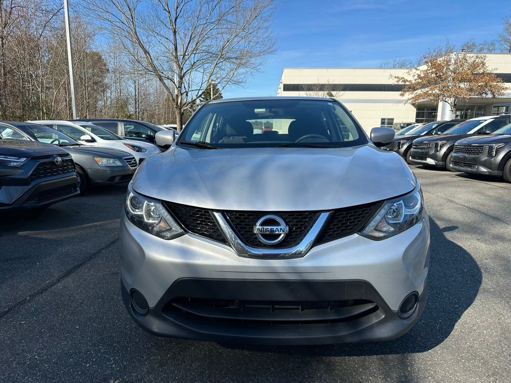 2018 Nissan Rogue Sport S's photo