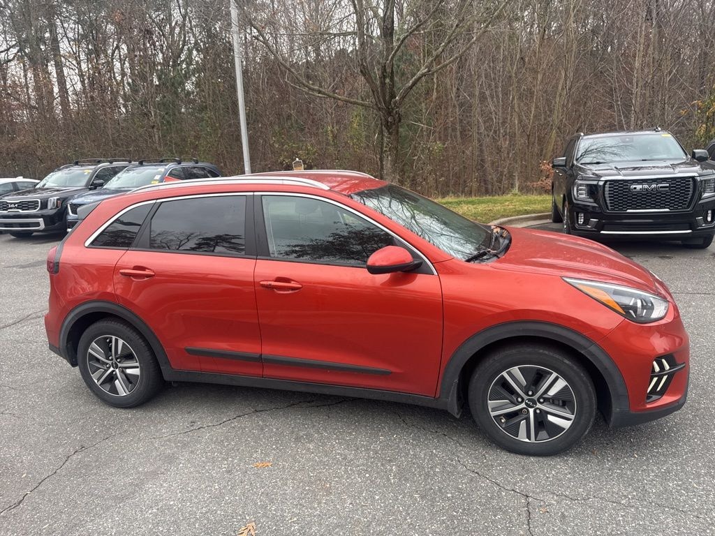 Certified 2022 Kia Niro LXS SUV
