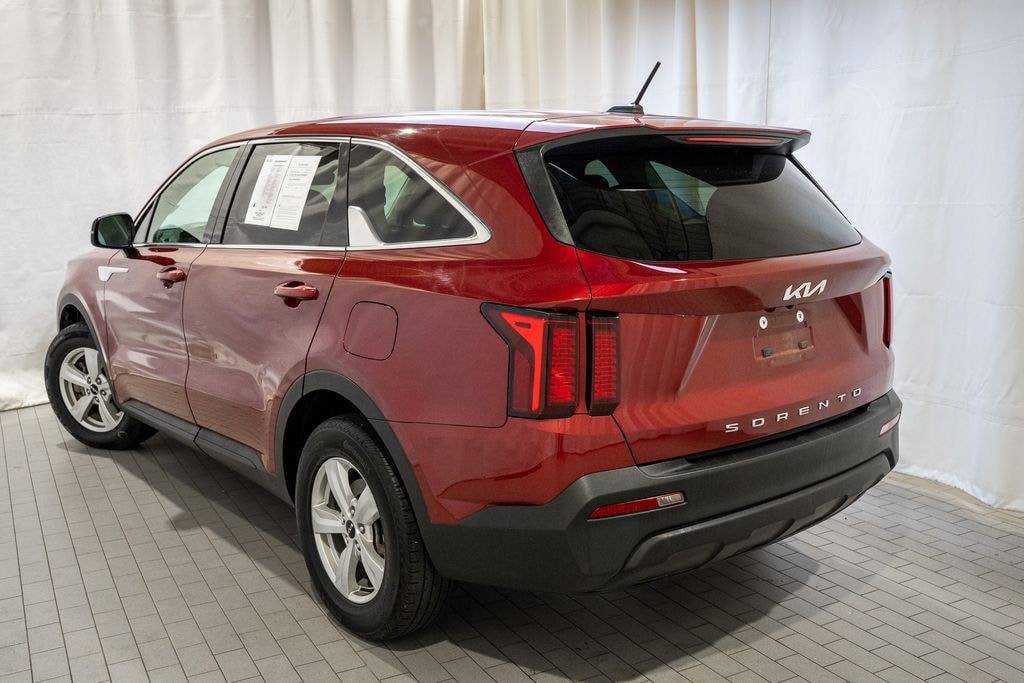 Certified 2022 Kia Sorento LX SUV