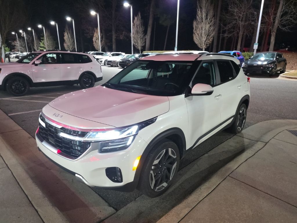 2024 Kia Seltos SX's photo