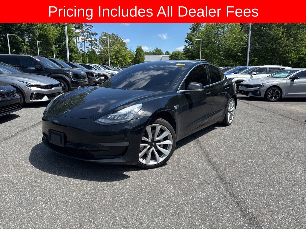2019 Tesla Model 3 Rear-Wheel Drive Mid Range's photo
