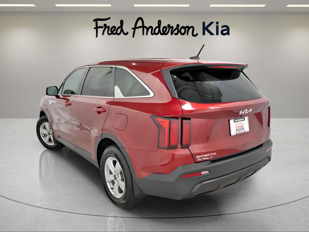 Certified 2023 Kia Sorento LX SUV