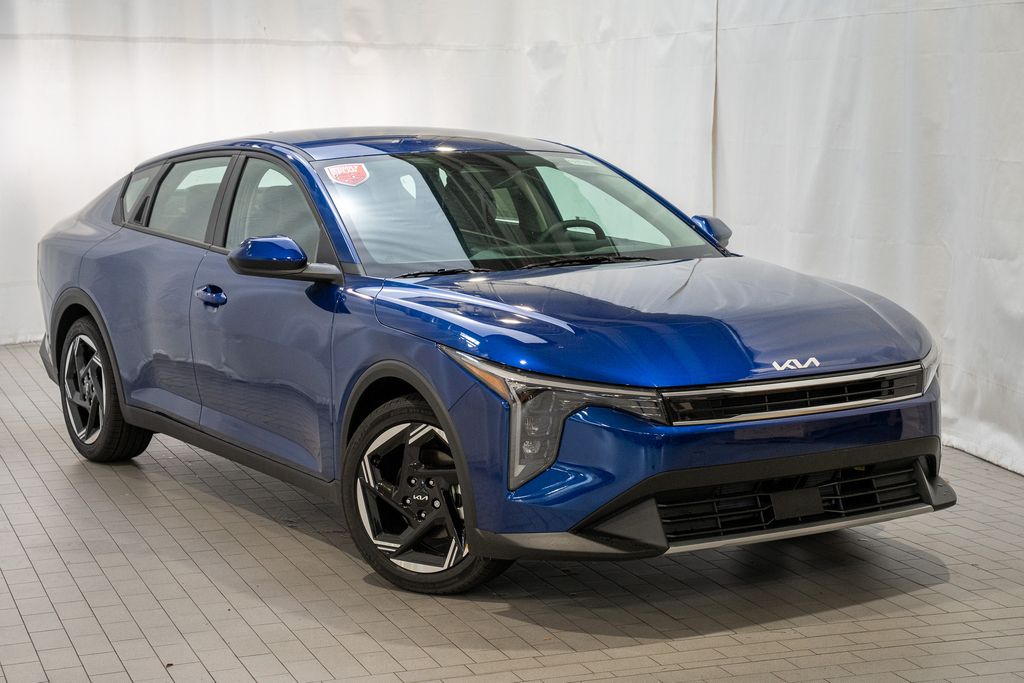 2025 Kia K4 EX's photo