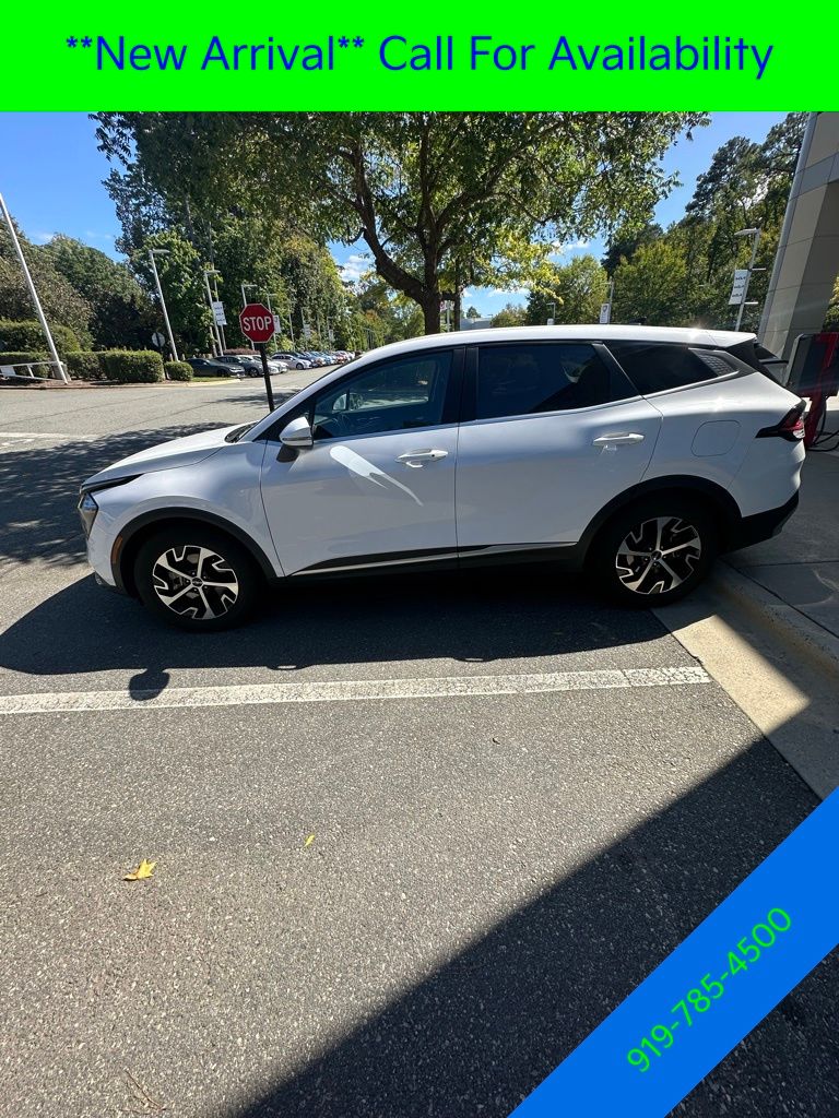 2023 Kia Sportage EX photo 4