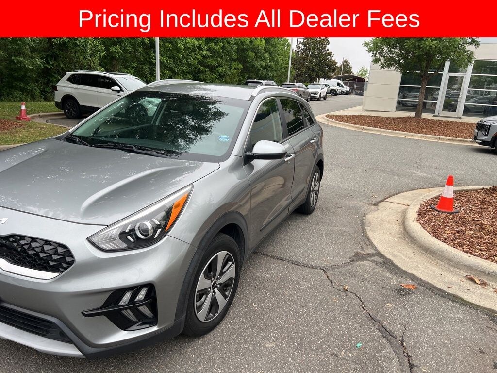 Used 2022 Kia Niro LX SUV