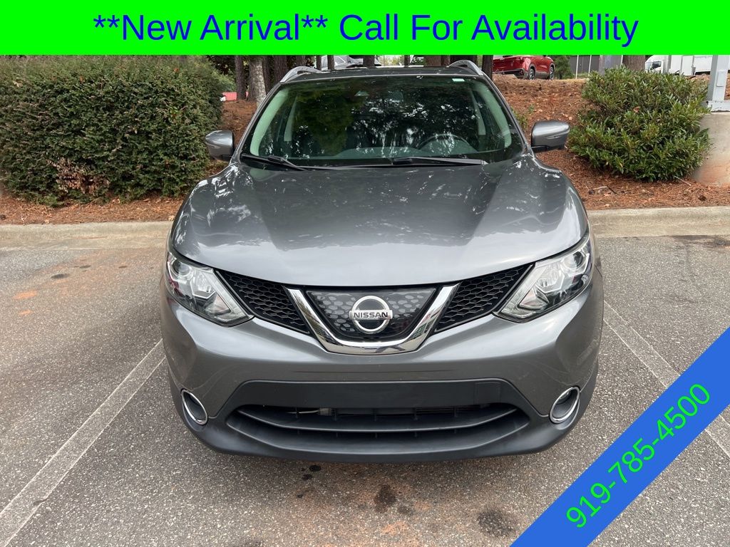2018 Nissan Rogue Sport SL photo 2