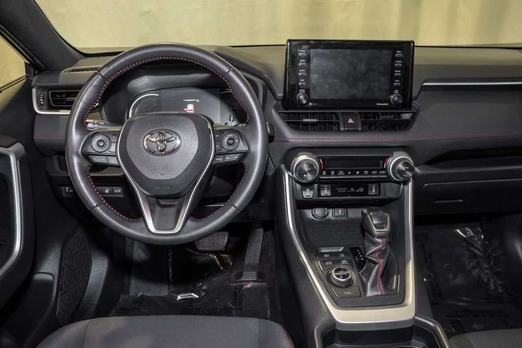 2021 Toyota RAV4 Prime XLE Premium photo 3