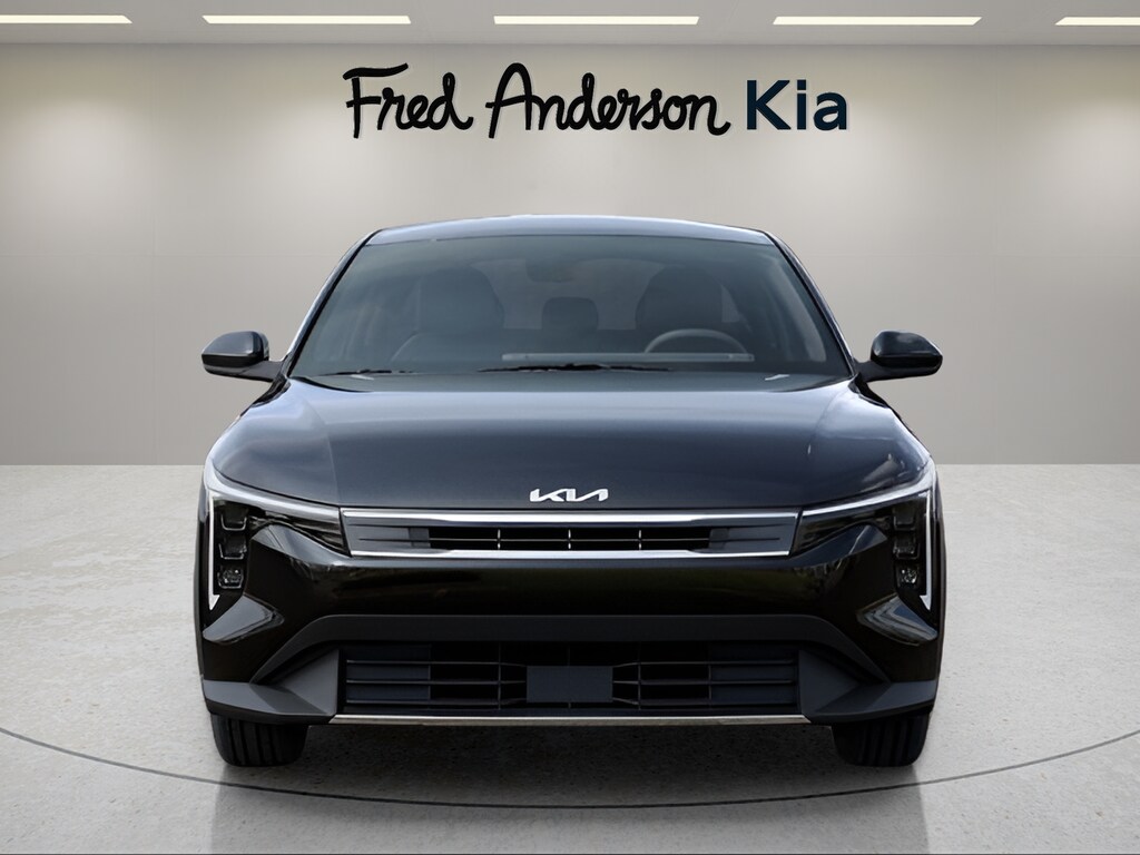 2025 Kia K4 EX photo 2