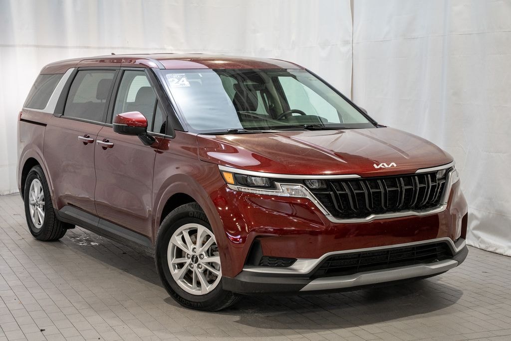 Certified 2024 Kia Carnival LX Minivan/Van