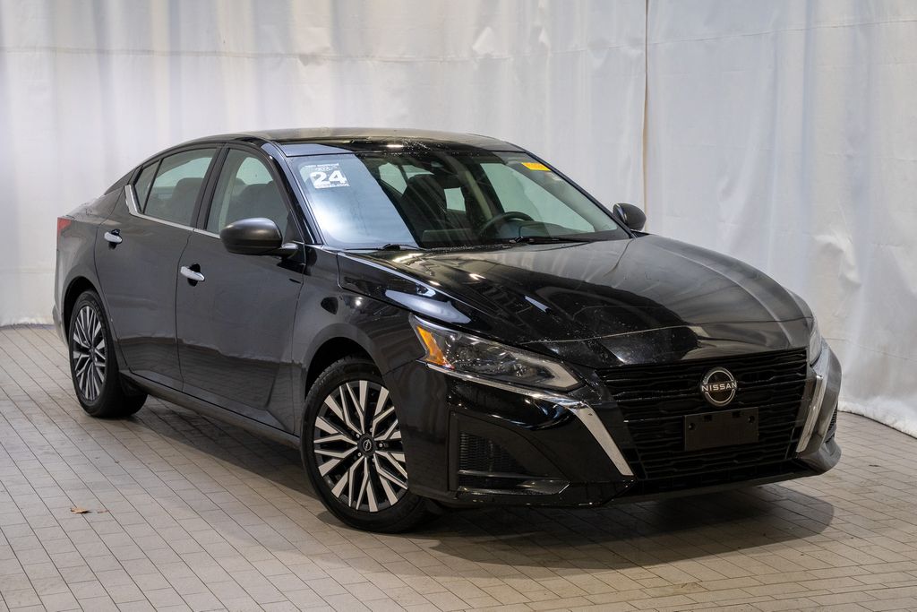 2024 Nissan Altima Sedan 