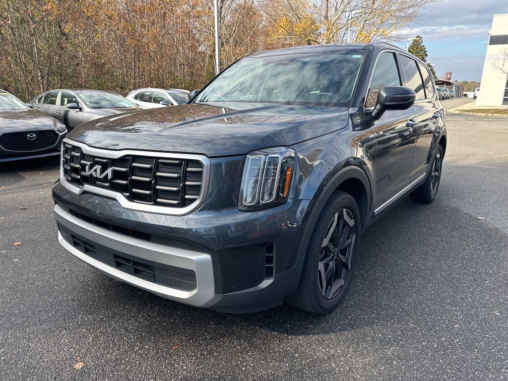 2023 Kia Telluride S photo 2