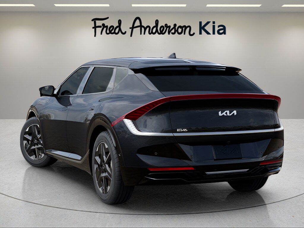 2025 Kia EV6 Wind photo 4