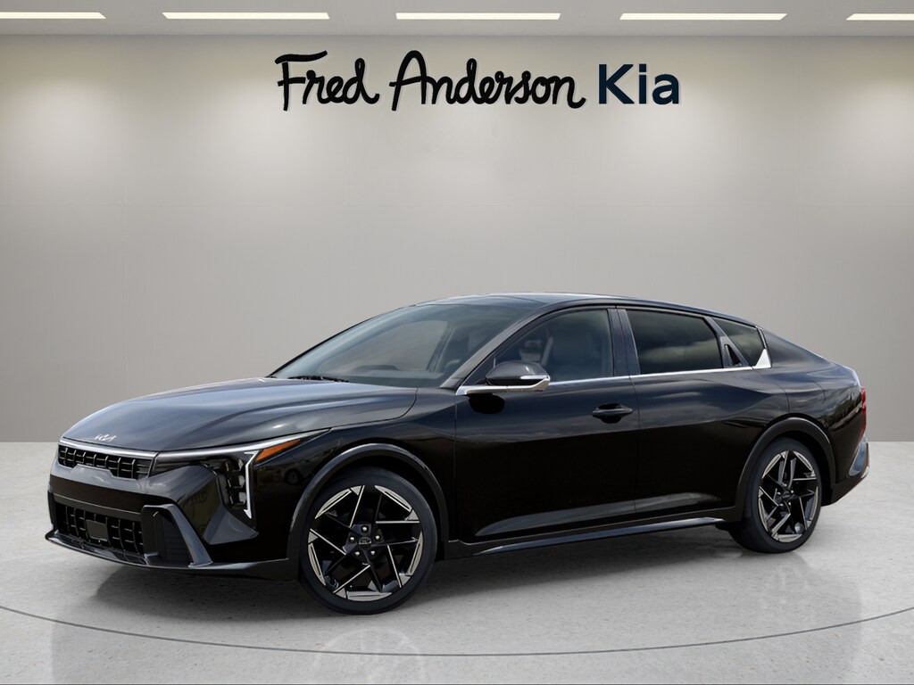 2025 Kia K4 GT-Line photo 3