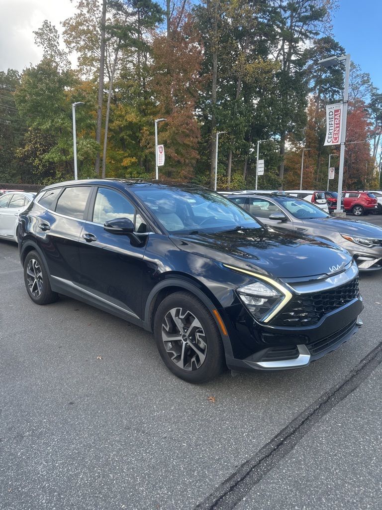 2023 Kia Sportage EX's photo