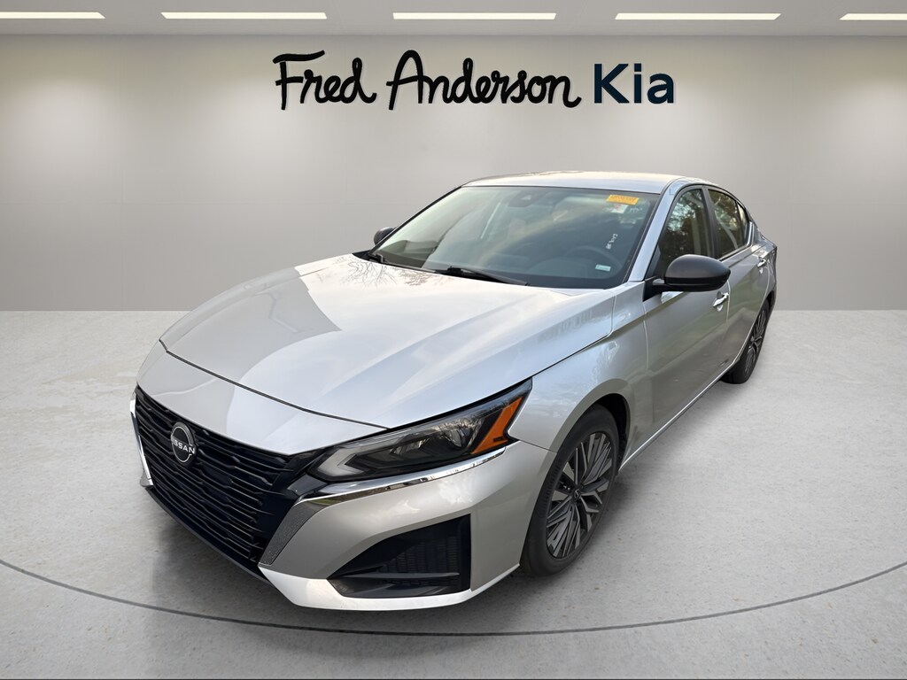 2024 Nissan Altima 2.5 SV photo 3