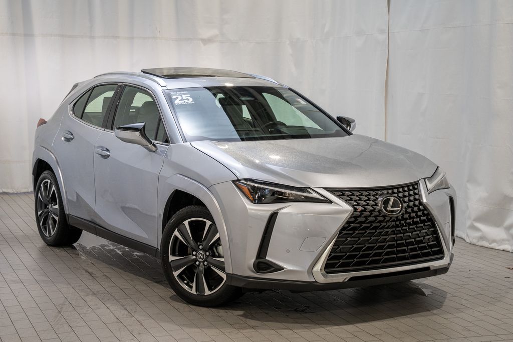 2025 Lexus UX Hybrid 300h Premium's photo