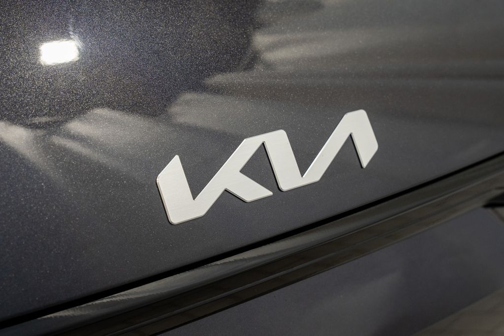 New 2025 Kia EV6 Light SUV