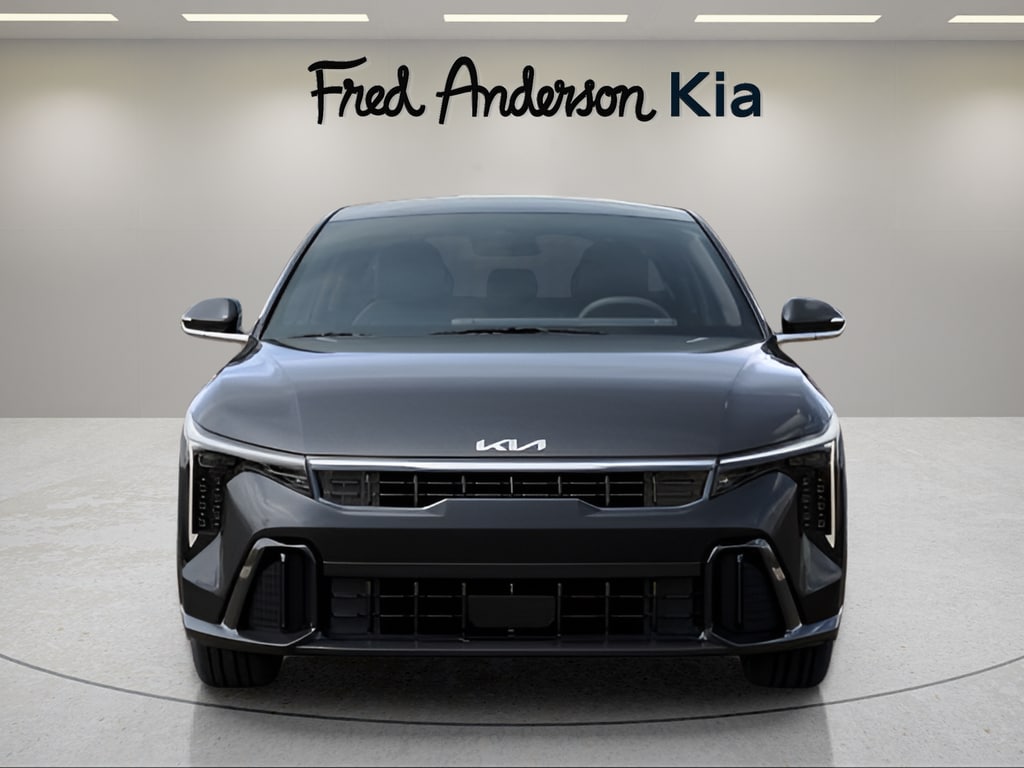 2025 Kia K4 GT-Line Turbo photo 2